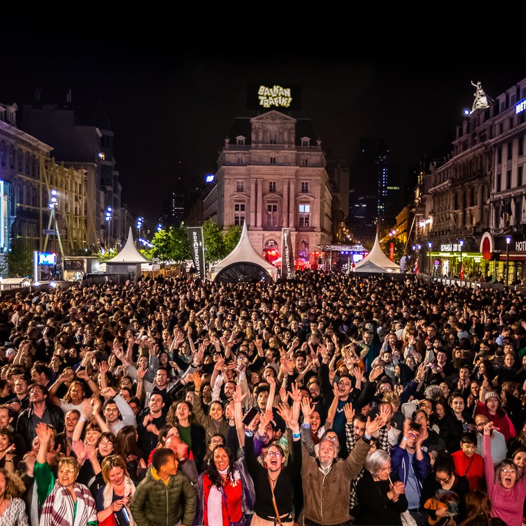 We've been keeping you in suspense about the location, but now we can finally confirm it: Balkan Trafik will be back on Place De Brouckère! 🙌 
Get ready for an unforgettable cultural and festive experience in the heart of Brussels. 🎶
Stay tuned for more exciting news! 🤐👀