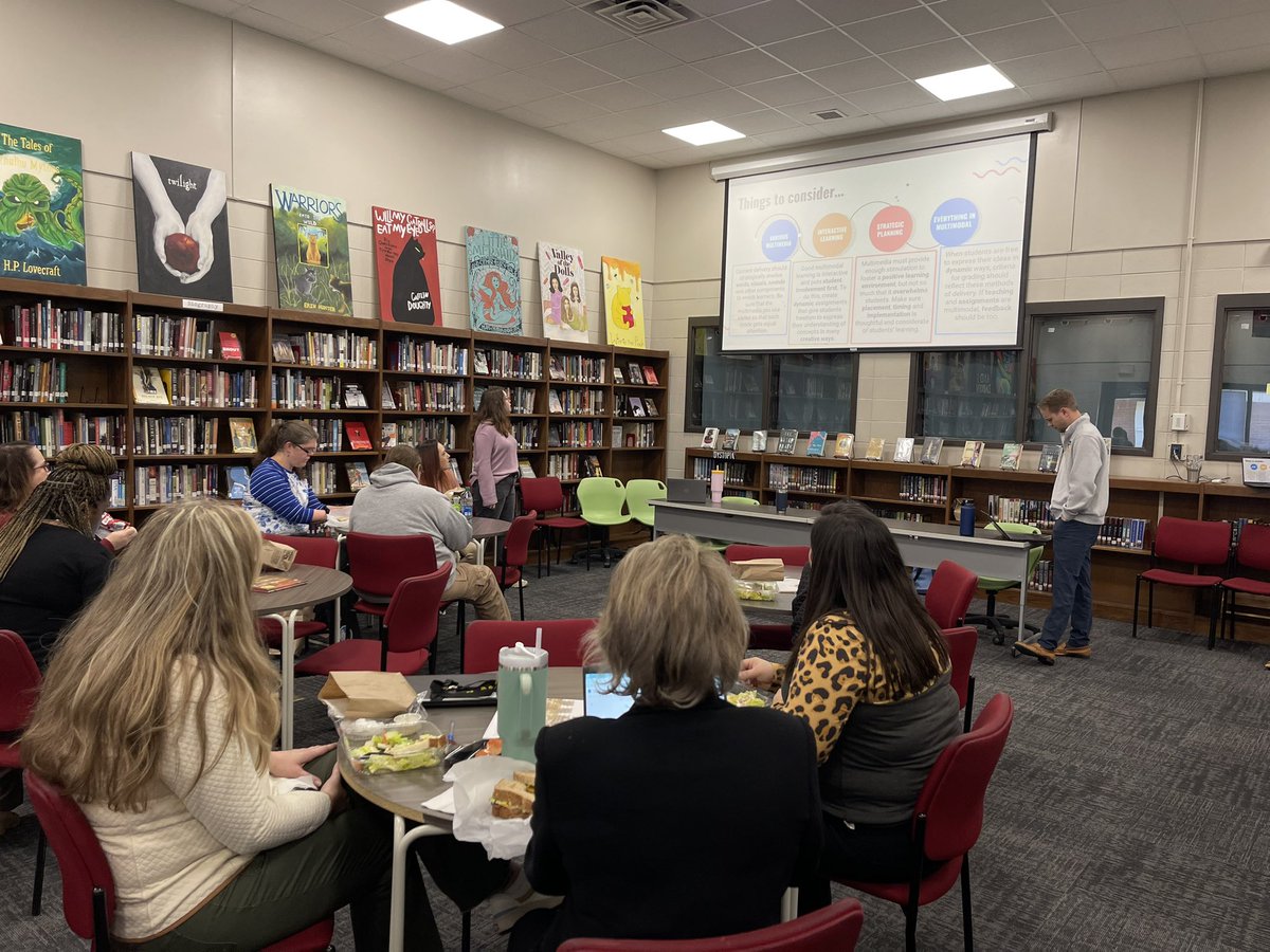 erinhturner's tweet photo. Teachers @RichmondHill_HS learning strategies to support multimodal literacy from some of our ELA PLC leaders. @NixReibly @gabsjeans #WEareRH #ouRHouse https://t.co/vxhtOtH5sf