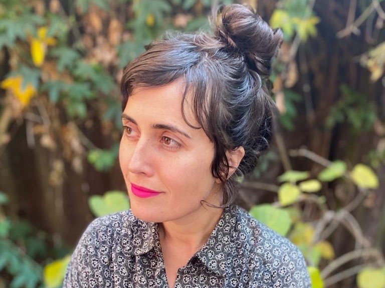 Episode 569: Lauren Markham (@LaurenMarkham_), journalist and author of the new book “A Map of Future Ruins: On Borders and Belonging” pod.link/551088534