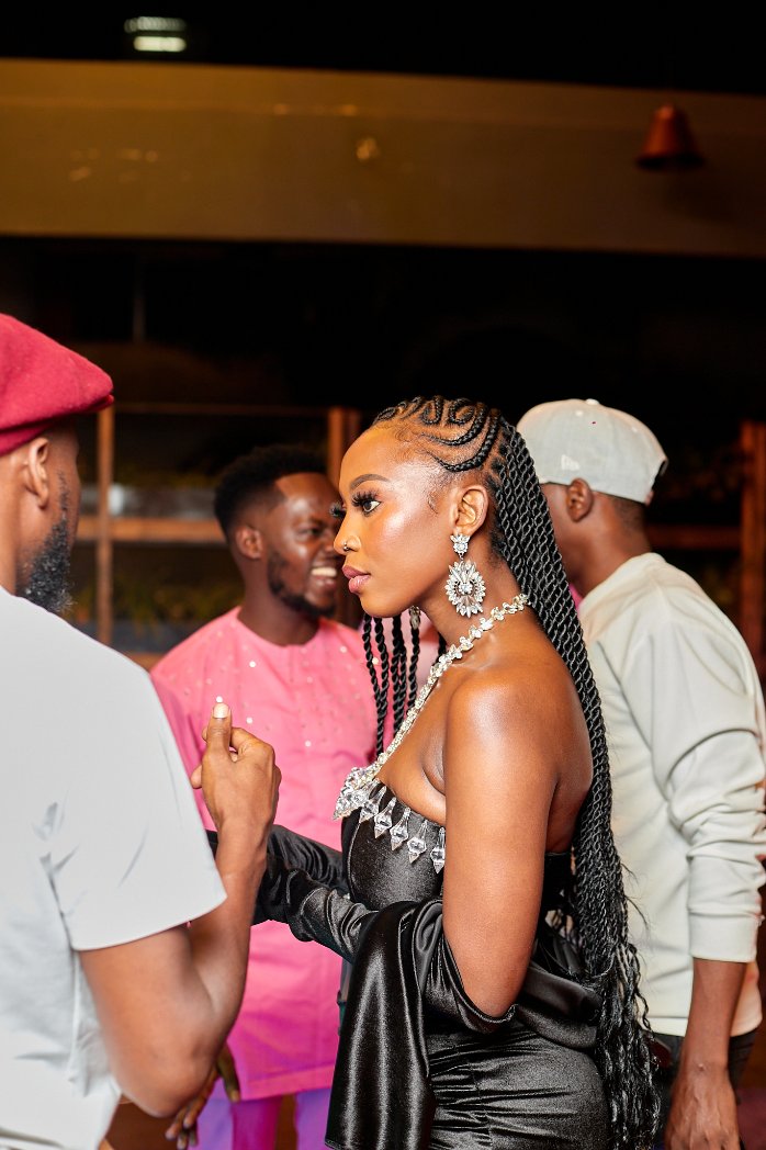InfinixKenya's tweet photo. Our HOT 30 Ambassador: Dea Moda @Ssaru_ke was here and we were excited to have her.
#InfinixEvents #PMVAGalaAwards https://t.co/9xyguQYMIR