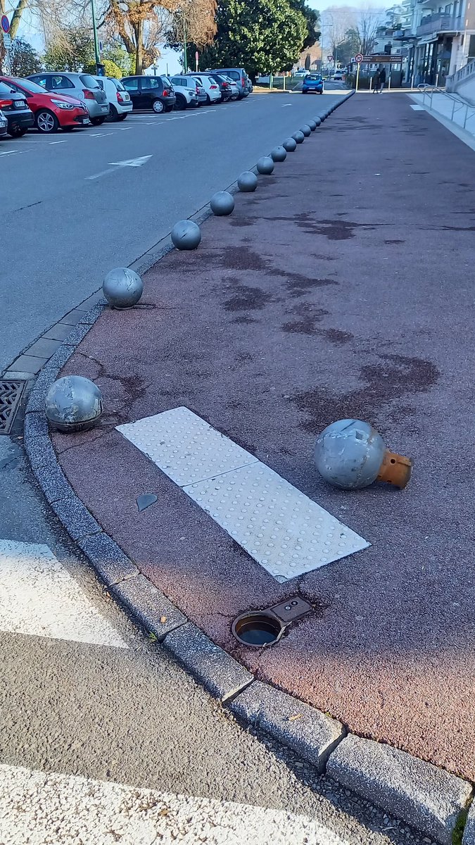 Where is the BMW ?  <a href="/WorldBollard/">World Bollard Association™</a>  #WorldBollardAssociation