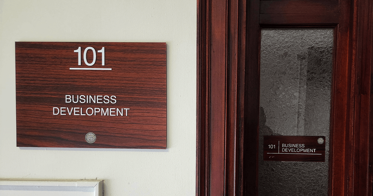 SignsSpectrum's tweet image. Our team had the opportunity to design wood grain #ADA #signage for the City Hall of Dover. Learn how ADA and Wayfinding signage can help people navigate your business: zurl.co/gLH0 #interiorsignage #spectrumsigns #WeAreVisual #commercialsignage #wayfinding