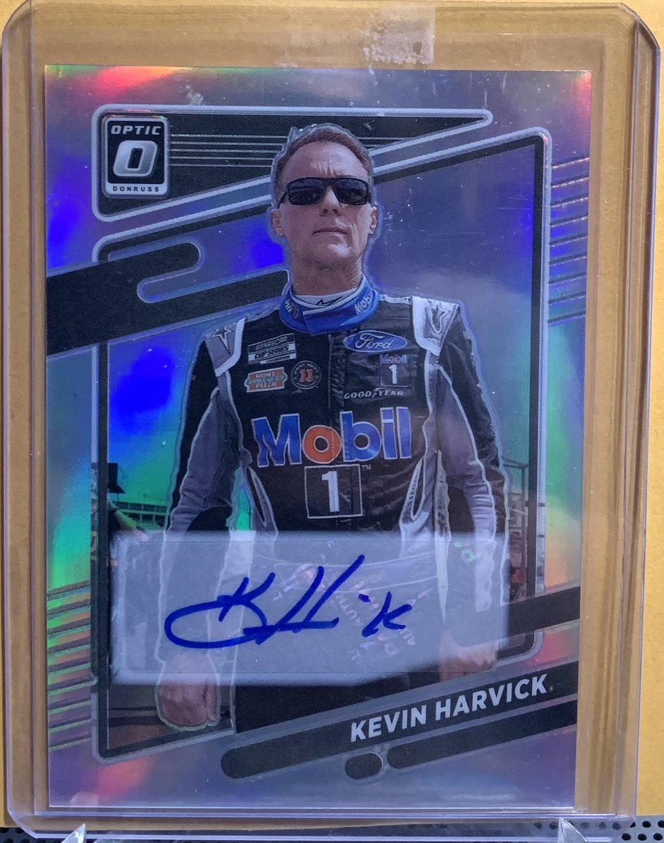 24dupontfan's tweet photo. 🚨NASCAR GIVEAWAY🚨This weekends Atlanta giveaway prize is an autographed @KevinHarvick ‘22 Optic Holo #’d card! 🔥You MUST retweet the post &amp; you MUST be following @Jgray_03 &amp; myself 2 WIN! Pay attention 2 the rules each week as they might change! LET’S GOOOOOO! 🫡🏁🏁🏁🏁🔥 https://t.co/svwDczcnpw