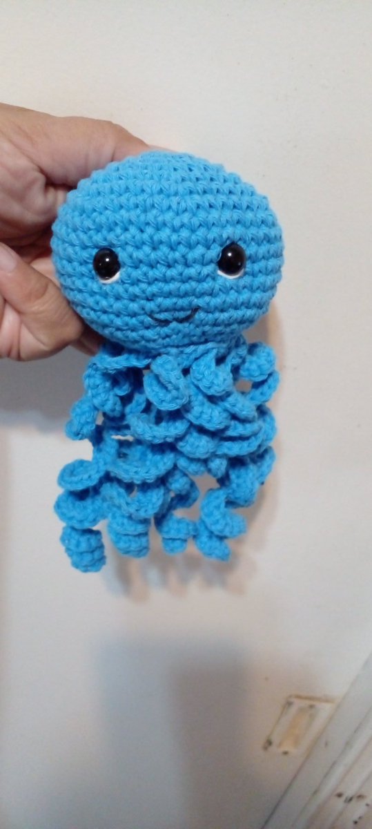 Hola!🐙 si quieren ver mas trabajitos vayan a mi instagram Tatatocrochet. Tu rt ayuda a que mas gente conozca mis trabajos. Gracias❤( consultas por DM)