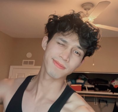 Its_just_1andy's tweet photo. Messy morning hair 
#NewProfilePic https://t.co/AMxQtzOdlH