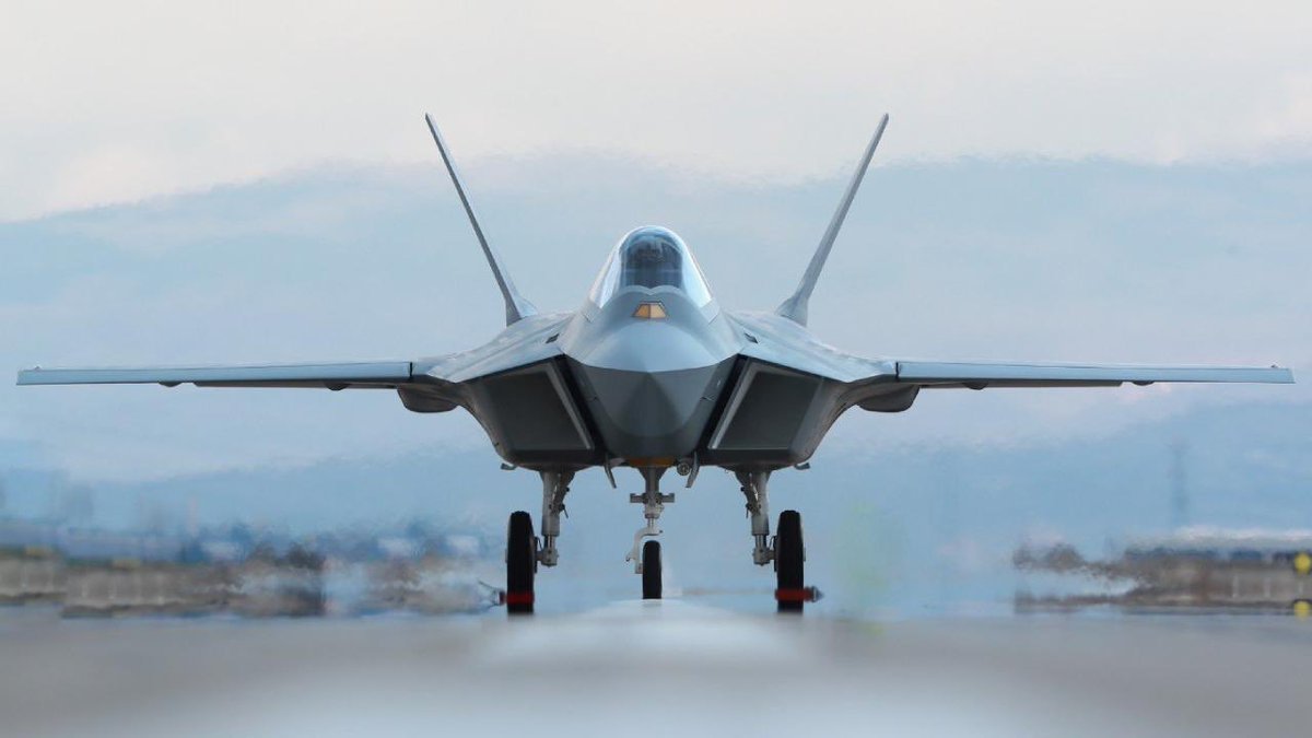 İlk uçuşunu gerçekleştiren millî gururumuz KAAN’a ait bilgilere ulaşabilir, duygu ve düşüncelerinizi paylaşabilirsiniz.

👇
yuzuncuyilgalerisi.eba.gov.tr/tema/milli-muh…