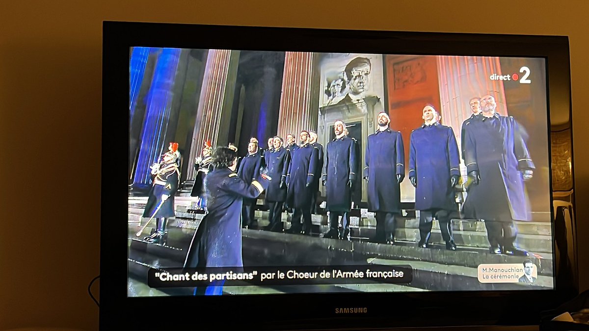 ElodieSabau's tweet photo. Infinie gratitude à Missak et Mélinée Manouchian et leurs frères et sœurs résistants 🙏  #Manouchian #Panthéon https://t.co/umwp09OUWn