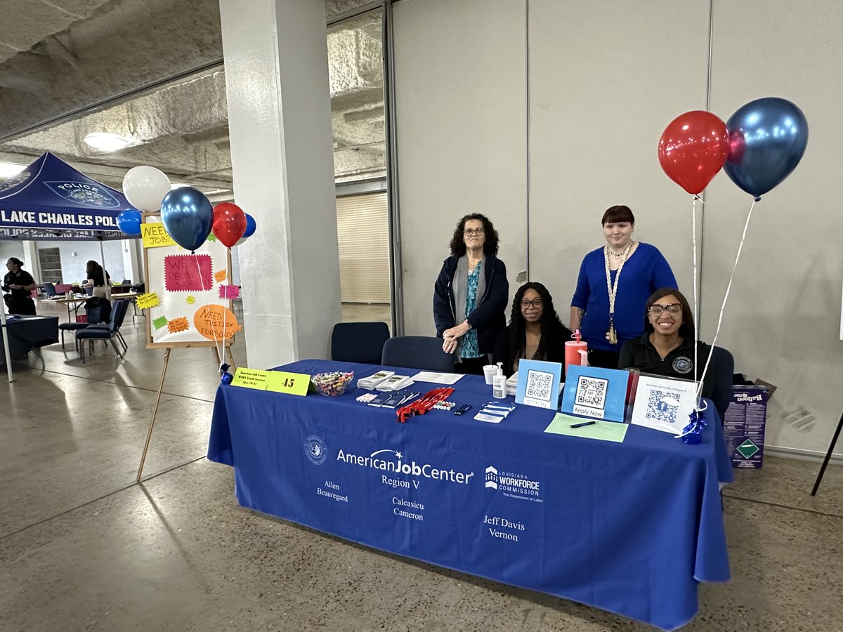 calcasieugov's tweet image. Members of our Human Resources team, along with American Job Center of Region V staff, were out recruiting new hires at the American Job Center's Quarterly Job Fair this morning. Thank you to all that attended and made it a huge success. calcasieu.gov/jobs #jobs #swla