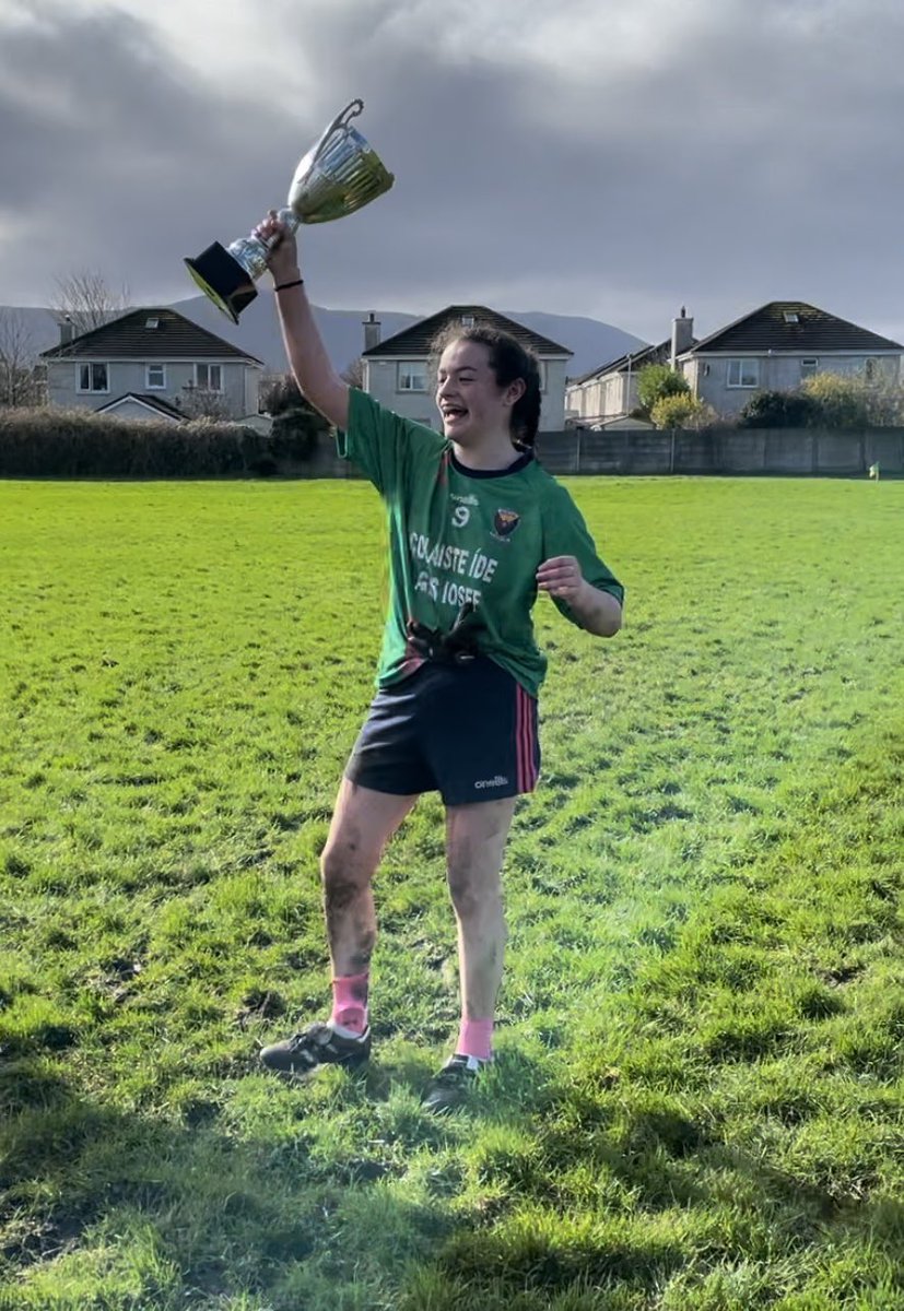 abbeyfealecii's tweet photo. Congratulations to our Senior Ladies Football team who won the West Munster C final today 🏆 An exciting game from beginning to end, with heart and determination the girls overcame an excellent Pobalscoil Chorca Dhuibhne side. Well done all! 🎉 https://t.co/jd3w7eWysc