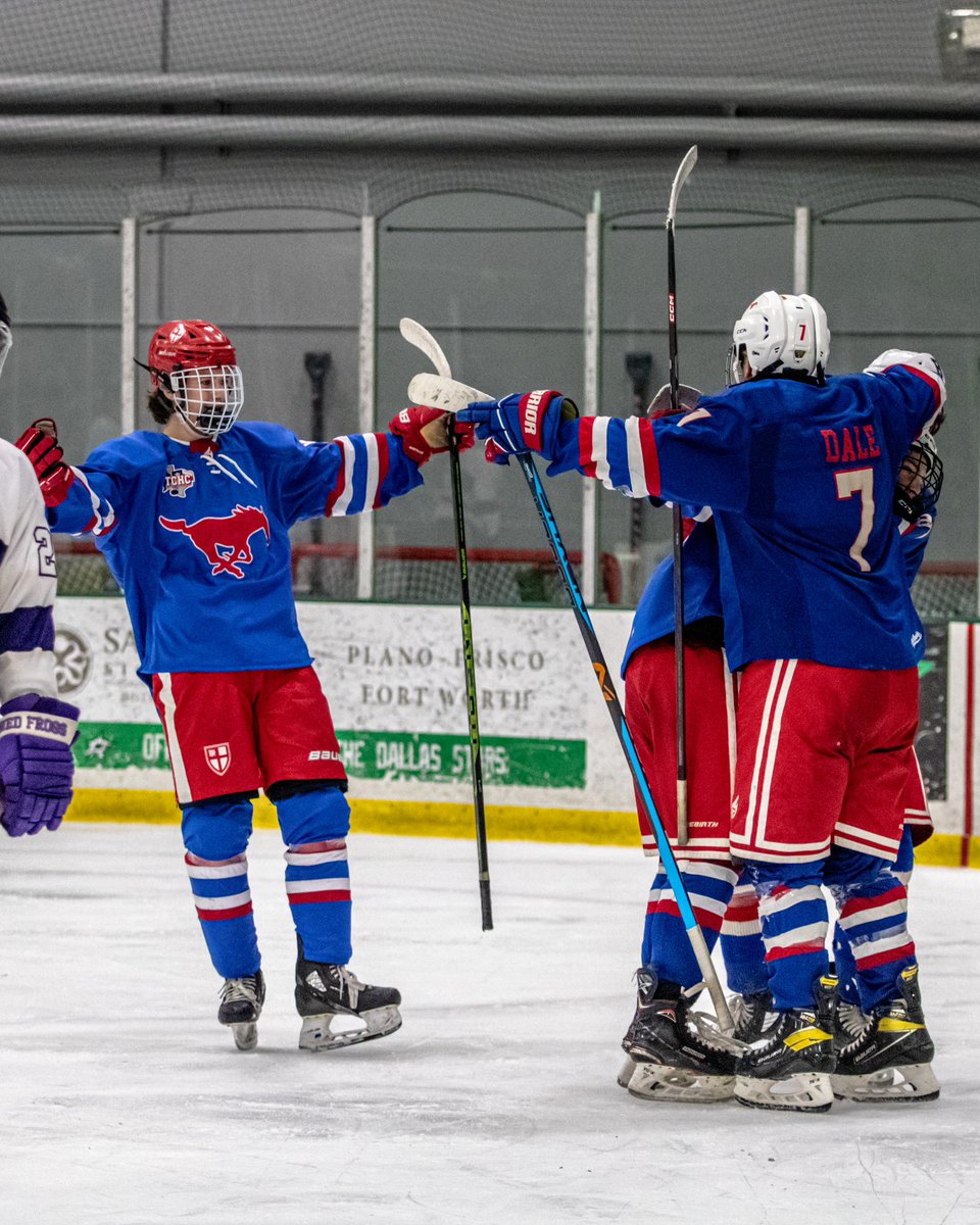 🫵YOUR TCHC CHAMPIONS🏆

Your SMU MUSTANGS defeated TCU 6-4 in the finals to become the 2023-2024 TCHC Champions and bring home the 🏆

#smuhockey | #ponyup | #champions