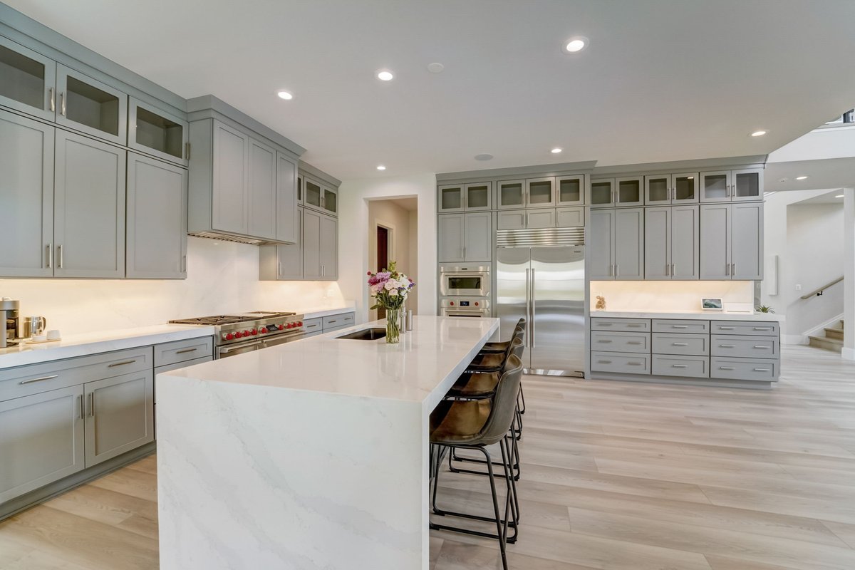 GlassHouseRE's tweet photo. 🏡 Which Room is your Favorite?  Swipe through to the end to see my personal favorite - the prep kitchen! https://t.co/MJVpIRp7rt