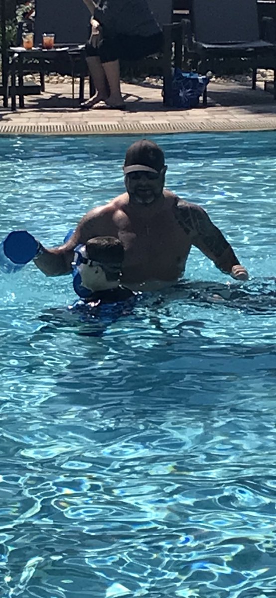 RhinoRules17's tweet photo. Repping some SPT gear in the pool today!! ☀️🌴.   All payouts done for the day and all issues resolved!! #SPT #Vacation #Family #CyborgCOO https://t.co/fJYcYaiMPo