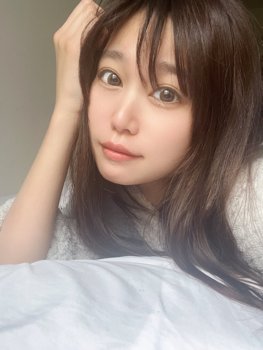 ずっと待ってたどおきないから https://t.co/eH9IXwkUaz