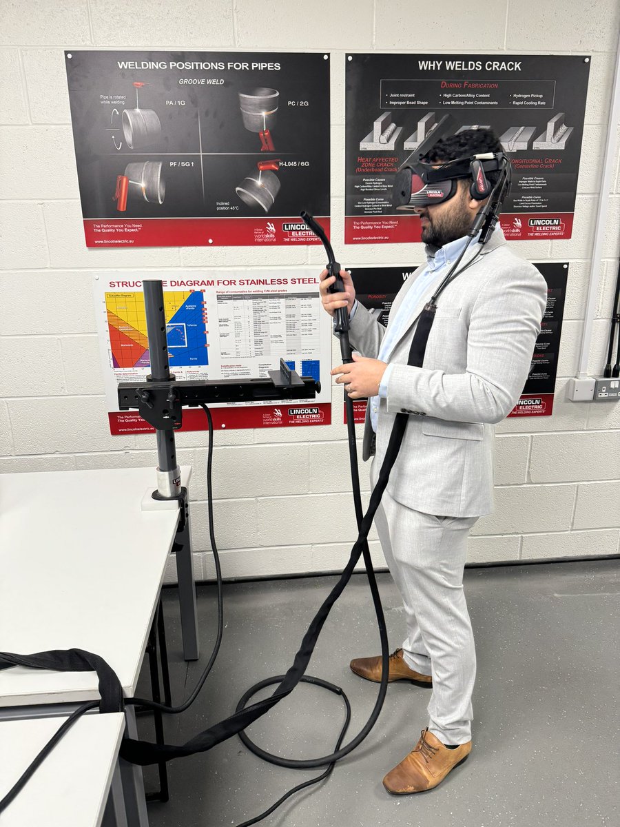 As It's National Engineering Week (18-24 Feb 2024) 🚀⚙️👏 my @MakeUKCampaigns colleague Faheen supported our NWRAB and showed his awesome welding skills virtually #EWeek2024 @b_and_fc