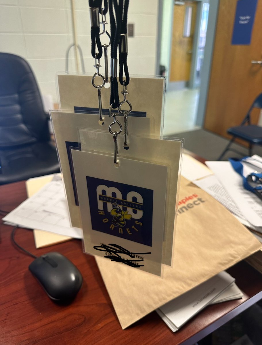 coachbrownAD1's tweet photo. Recruits on campus this weekend…#MoCoBasketball https://t.co/Gmdw9vpC2n