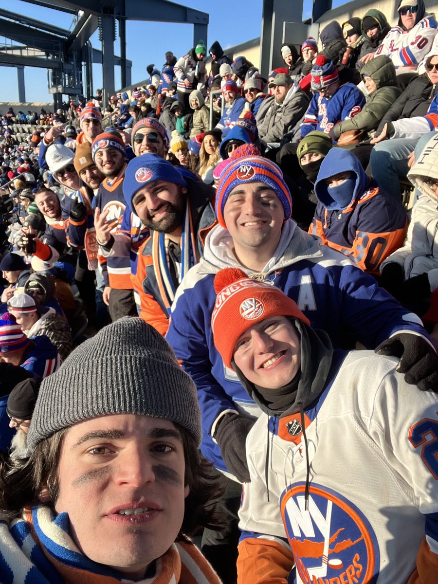 BelmontBunch's tweet photo. Still in pain. At least the tailgate was legendary #isles https://t.co/3zGLILgQzh