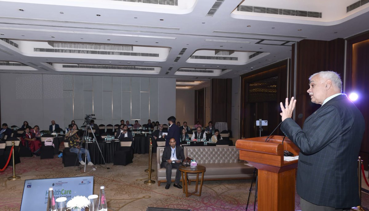 आज हमारे प्रदेश में  भी स्टार्टअप से इंटरप्रेन्योरशिप का माकूल वातावरण  बना हुआ है। स्टार्टअप मूवमेंट इंटरप्रेन्योरशिप को बढ़ावा देता है। वर्तमान में उत्तर प्रदेश में 11,000 से अधिक स्टार्टअप रजिस्टर्ड हैं। इनमें स्वास्थ्य सेवा स्टार्टअप भी शामिल हैं।