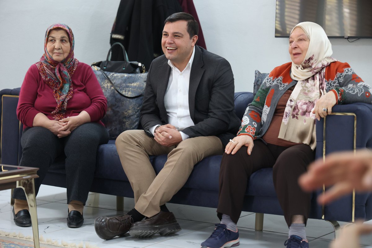 usakbld's tweet photo. Yapılan çalışmalarla şehrimizdeki kadınların yaşamlarına değer kattıklarını belirten Başkanımız, tüm kadınlarımızı UKAMER hizmet binamızdaki hizmetlerden faydalanmaya davet etti. ✨ https://t.co/YqhuC3zsRR