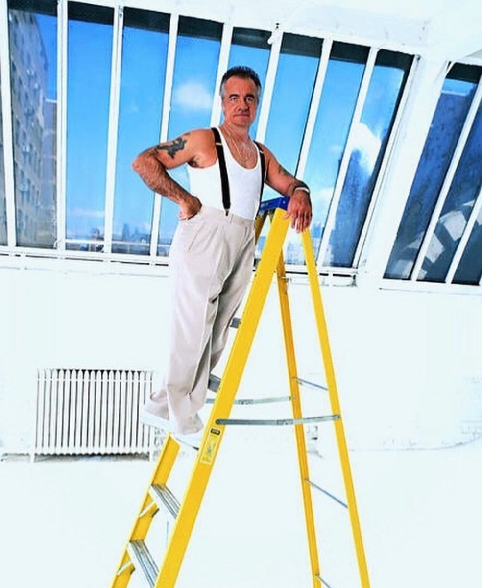 timeimmemorial_'s tweet image. “You hear what I said, Tone? I said this is my step ladder. I never knew my real ladder hehehehe”
