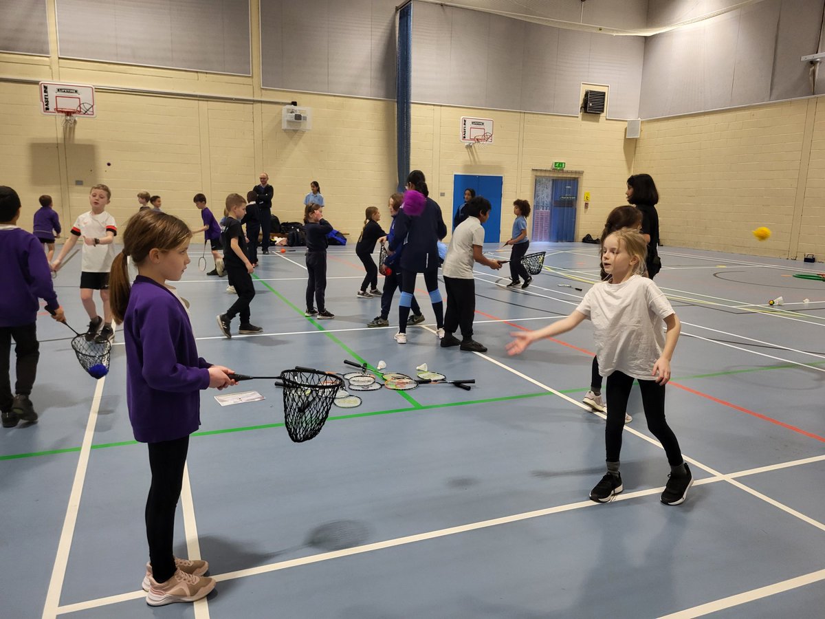 SSPSutton's tweet photo. Thanks very much @NonsuchHSG for hosting our Y3/4 @LdnYouthGames #Racketpack festival. Sports leaders boosted confidence with their encouragement for players! @BadmintonEnglnd https://t.co/mZj94A35Sb
