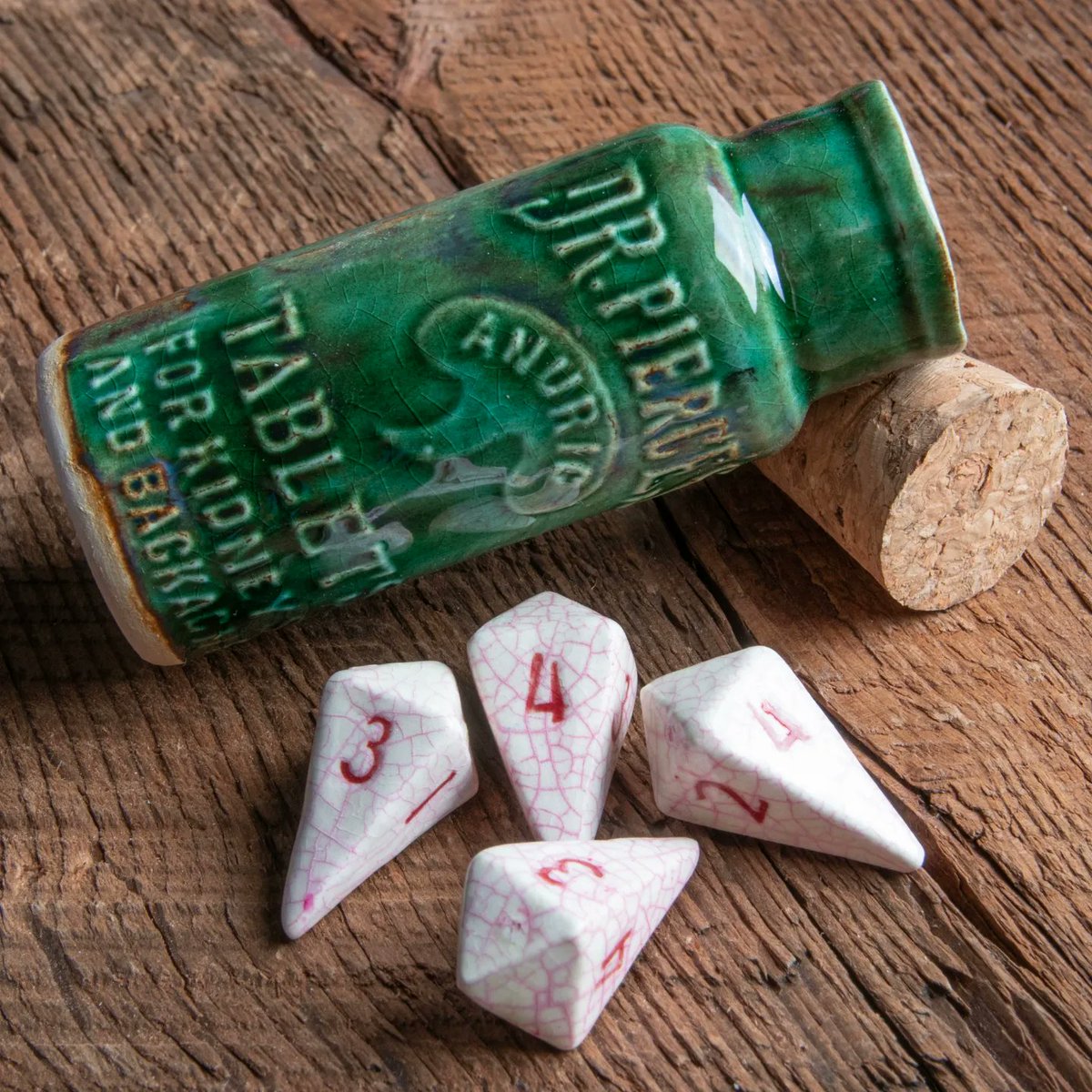 ClayWarforge's tweet photo. Other views. #dnd #ttrpg #pathfinder #healingpotion #dice https://t.co/iZGnidTQuK