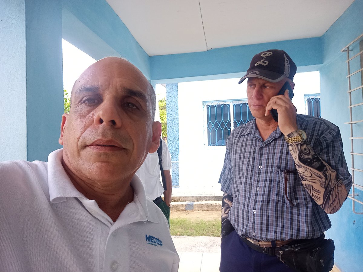 efren_lora's tweet photo. Realizan intercambios las empresas @LMedilip y #FARMOG, identificando oportunidades para continuar fortaleciendo el encadenamiento productivo y comercial. Muchas cosas podemos hacer. #GranmaVencerá @MaydaMauriBCF @YudelkisOrtizB @BioCubaFarma @DiazCanelB @DrRobertoMOjeda https://t.co/8thlXBSEWO