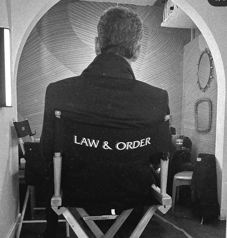 scandalphile's tweet photo. Bae asf!!!! 🔥😍❤️ #tonygoldwyn #LawAndOrder  #NicholasBaxter https://t.co/C5SG9b0OQE