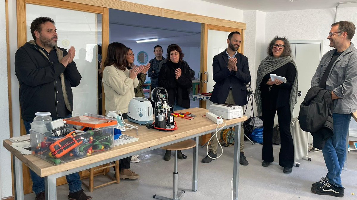 conselleriaEOE's tweet photo. 🔧 Assistim a la inauguració dels #EspaisdAutoreparació de @Deixalles al municipi de #Manacor
♻️ Col·laboram amb aquesta iniciativa i aplaudim la important labor transversal desenvolupada als tallers que combina #circularitat, #reutilització, #segonavida i #InsercióSocial https://t.co/QuDRPKF30q