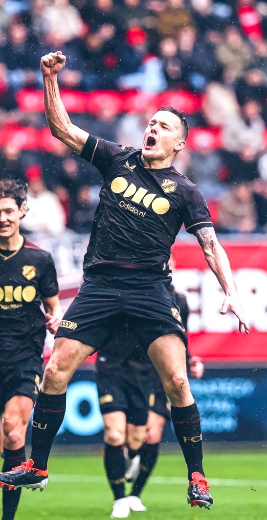 Paultje030's tweet photo. Jens Toornstra appreciation post ๐ฅ๐ช
#Toornstra #fcutrecht https://t.co/dZuQCR3SB8
