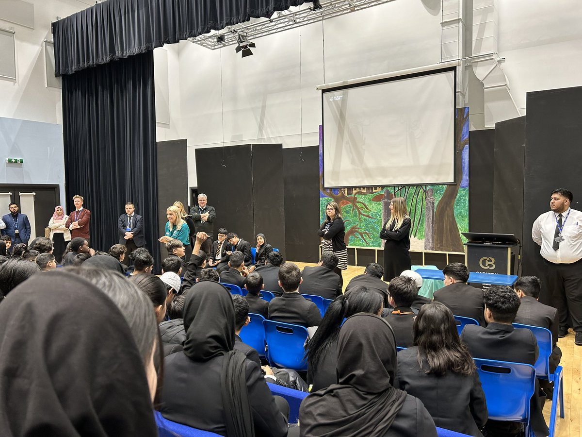 CarltonBolling's tweet photo. Thank you to @ZooLabUK for the brilliant and informative assembly today. The students and staff loved it #CurriculumScience #CarltonEdge💎 https://t.co/lvUjCmCS2d