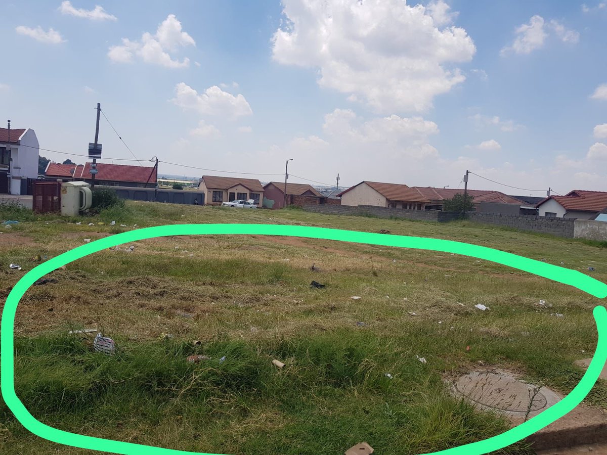 Would anyone had died if you guys just cut all grass? @City_Ekurhuleni @CoE_Call_Centre