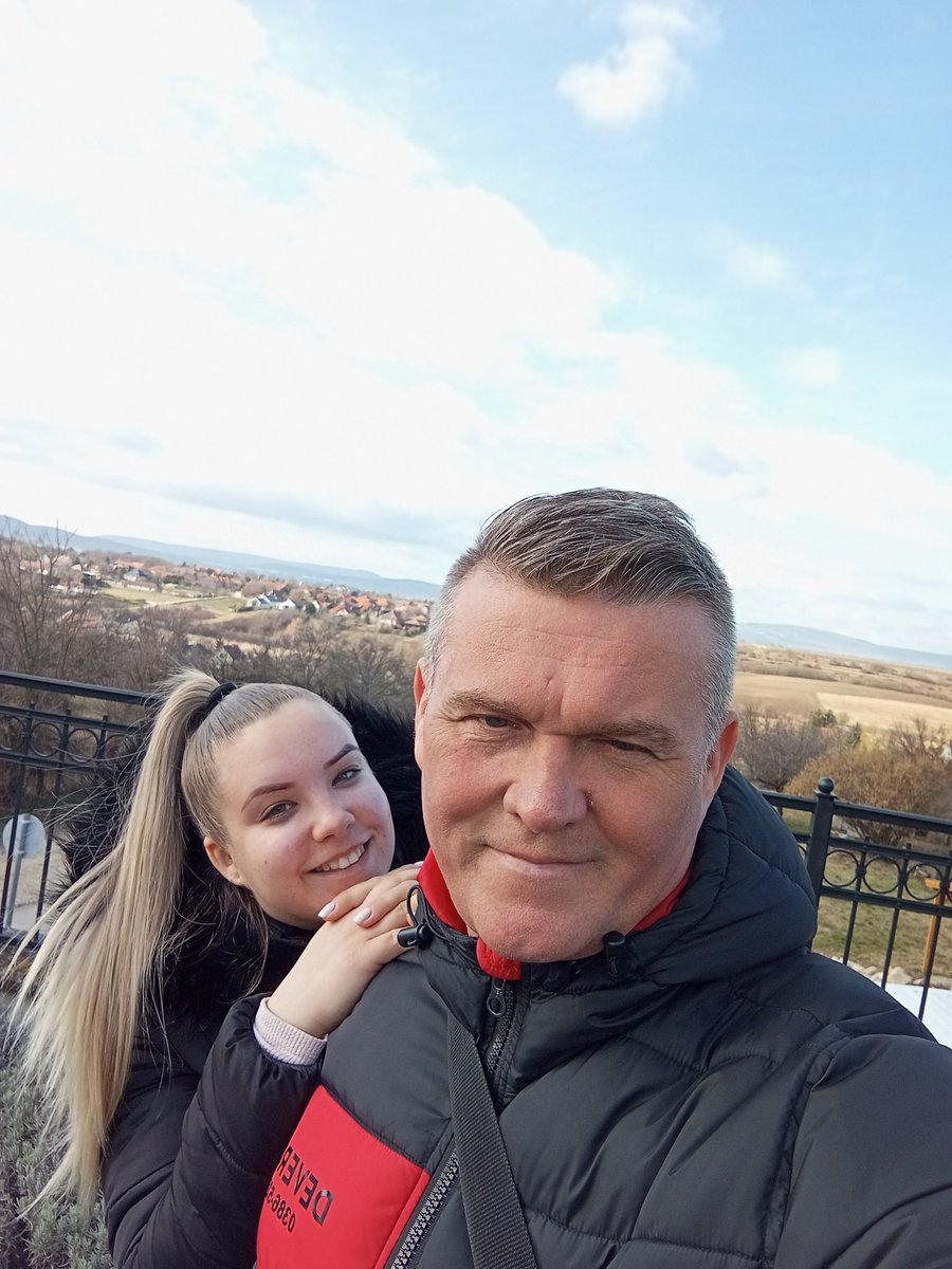 aszedlak's tweet photo. Etyeki picnic ❤️ https://t.co/iF798niGmY
