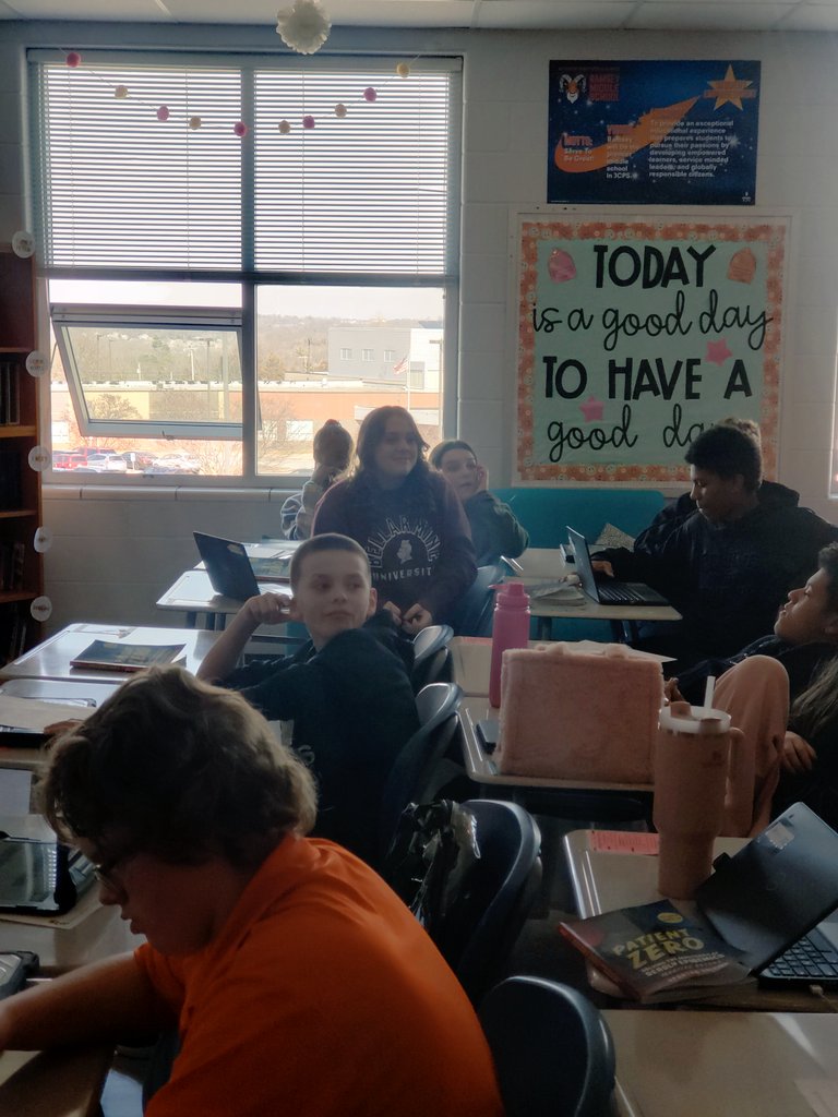 rmslibraryjcps's tweet photo. Ms. Dacus and her team put Typhoid Mary on trial today. Loved the glimpse into her students' thinking. I will tell you the DEFENSE was ready and even Mary herself ended up a little speechless. @dacusjessica @RamseyMS_JCPS https://t.co/puQmulTFZH