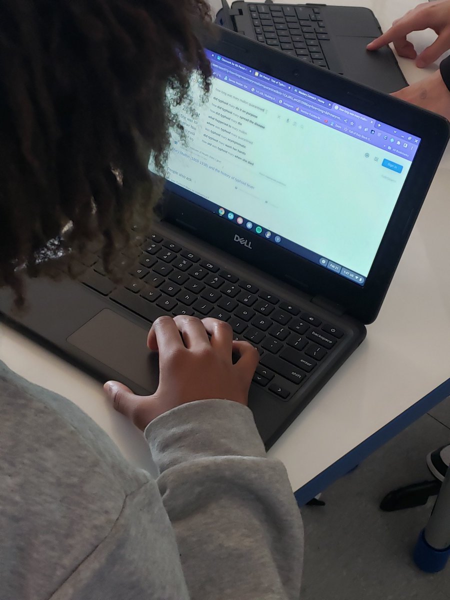 rmslibraryjcps's tweet photo. Ms. Dacus and her team put Typhoid Mary on trial today. Loved the glimpse into her students' thinking. I will tell you the DEFENSE was ready and even Mary herself ended up a little speechless. @dacusjessica @RamseyMS_JCPS https://t.co/puQmulTFZH