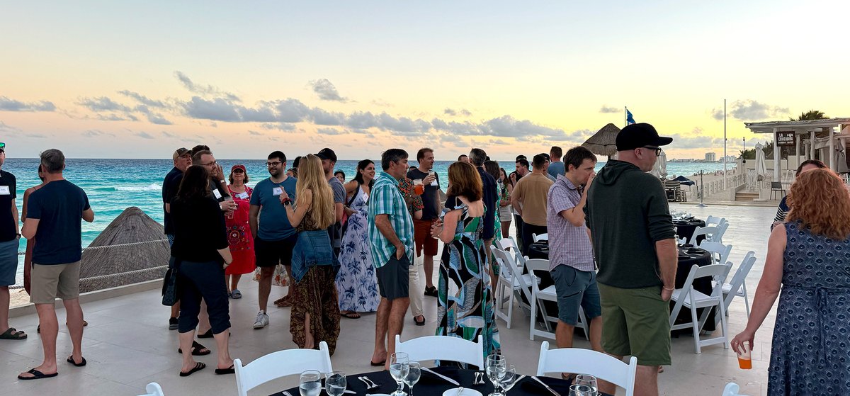 The secret is out! We held our first internal TinySeed-community-only conference and retreat last January in Cancun. Say hello to TinyFest 🏖️ tinyseed.com/latest/recap-p… (Yes, we're trying to give you FOMO!)