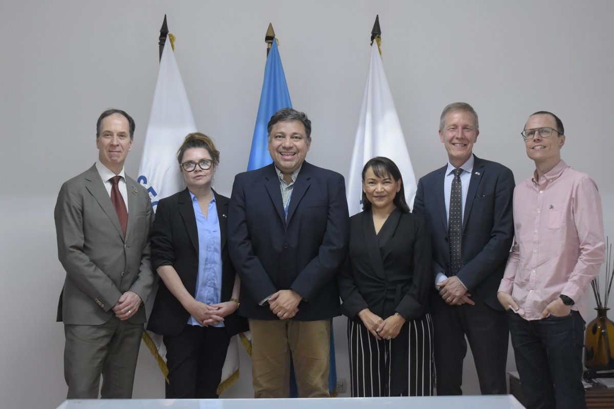 🇬🇹🤝🏻🇸🇪 El secretario general de Planificación, Carlos Mendoza, sostuvo un diálogo con representantes de la Embajada de Suecia en Guatemala para afianzar la cooperación bilateral, enfocada en el fortalecimiento de la democracia.