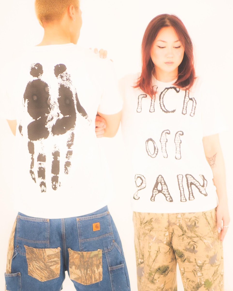 4SVNAM's tweet photo. Rich off pain tees now available for purchase at https://t.co/FhtgEAD15J 🖤 https://t.co/jBfaEUCNiC