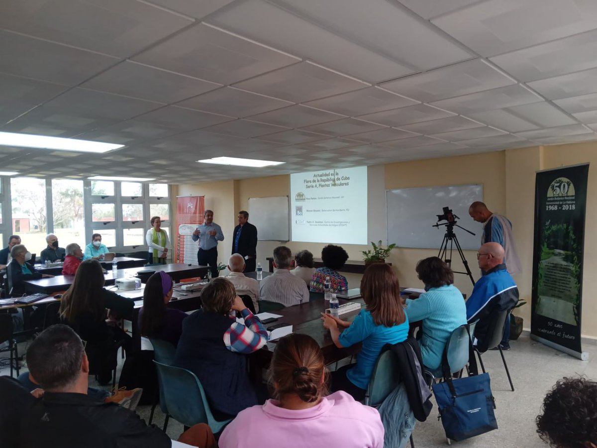 JBNUnivHabana's tweet photo. Se desarrolla el XXIII Taller Nacional sobre la Flora en el Jardín Botánico Nacional, del 21 al 23 de febrero. Con la presencia de @WalterBG_MES inició el taller donde se reúnen botánicos de 16 instituciones de investigación, universidades y otros colaboradores.

#SomosJBN https://t.co/Gd4tvBP8XB