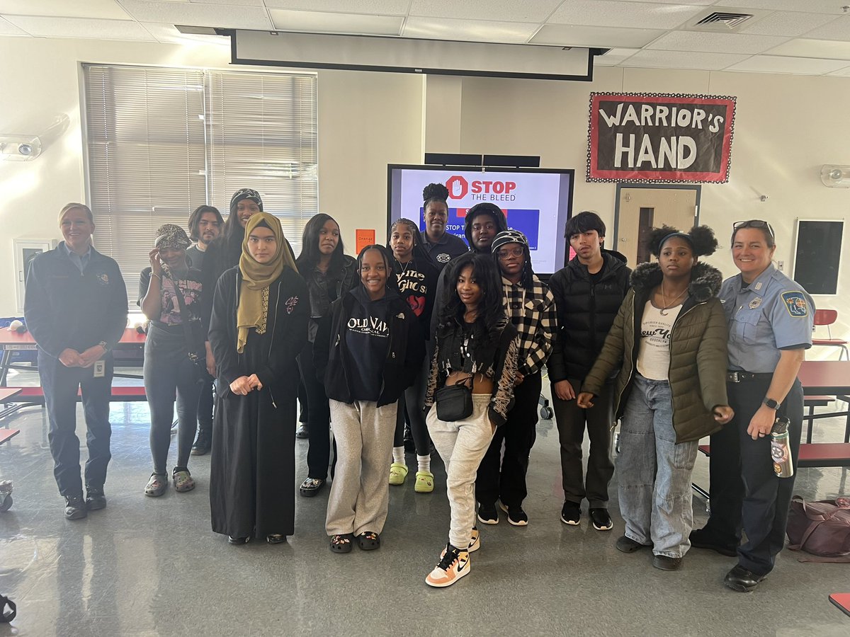 ashapraks's tweet photo. Thanking #Baltcofire crew for providing a hands on training on ‘stop the bleed’ 🩸 for our PLTW BioMed/ CTE students. @JamelJernigan @MrsRBomar @CTE_BaltCoPS @MiVidaMParham @KHarrisSimms https://t.co/Pb87f9PlRJ