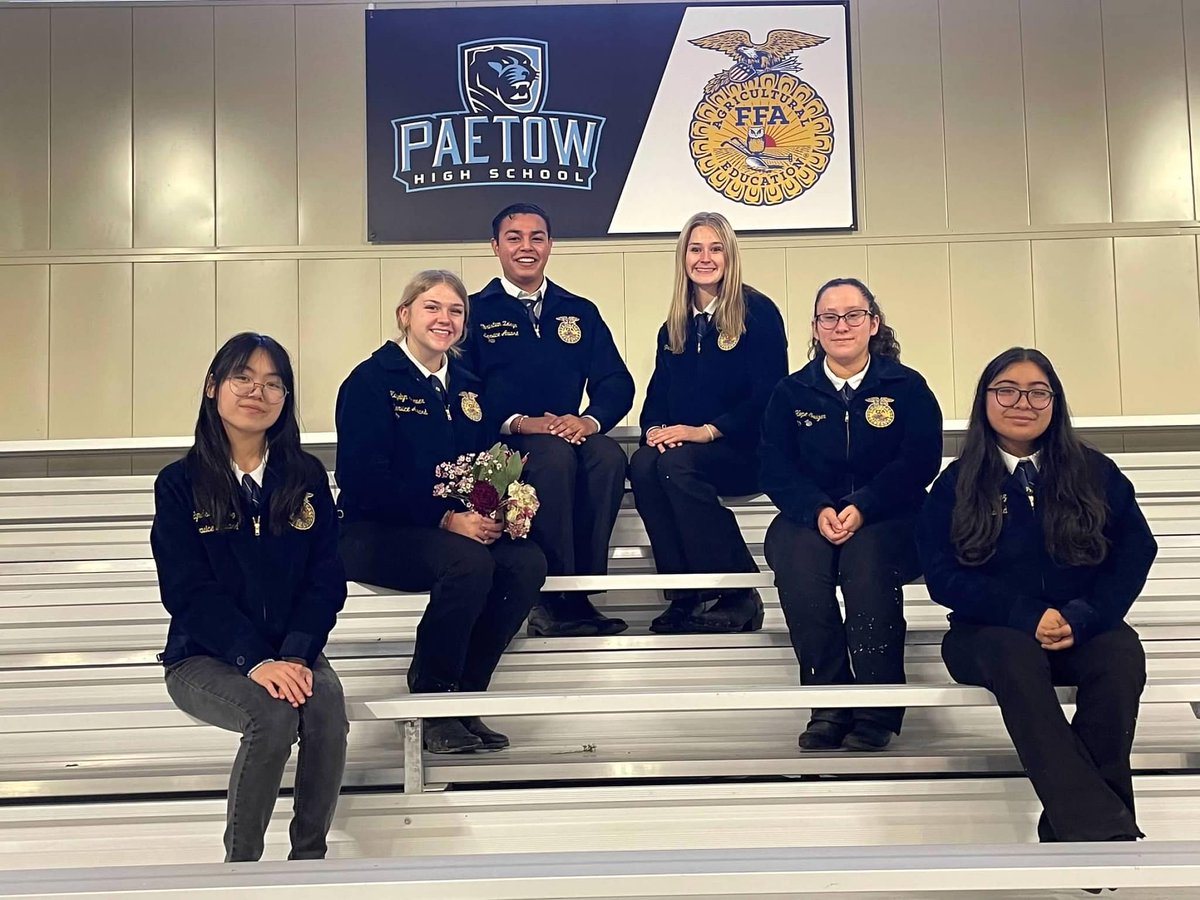 📷Check out our students who participated in the Floral Show! 📷
Lyndsay Quang, Kayelyn Brewer, Christian Zelaya, Briley Brewer, Hope Swiger, and Giana Rodriguez did an excellent job representing Paetow FFA!