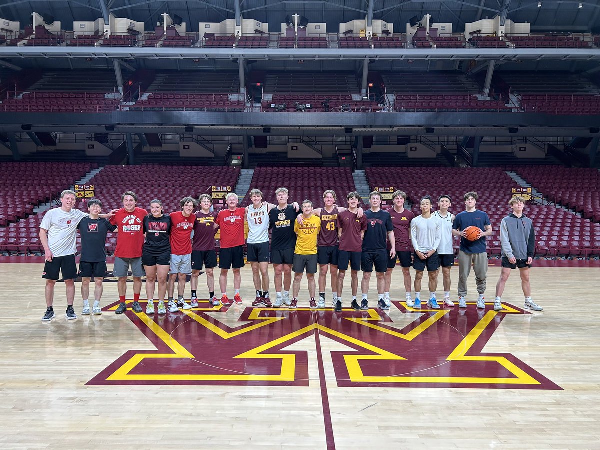W in Minnesota 74-72‼️

Stats:

- David with a big 3 at the end with less than a minute to play
- Isaac and John combining for 50 pts
- Zach with 6pts, 8 rebounds, 7 assists