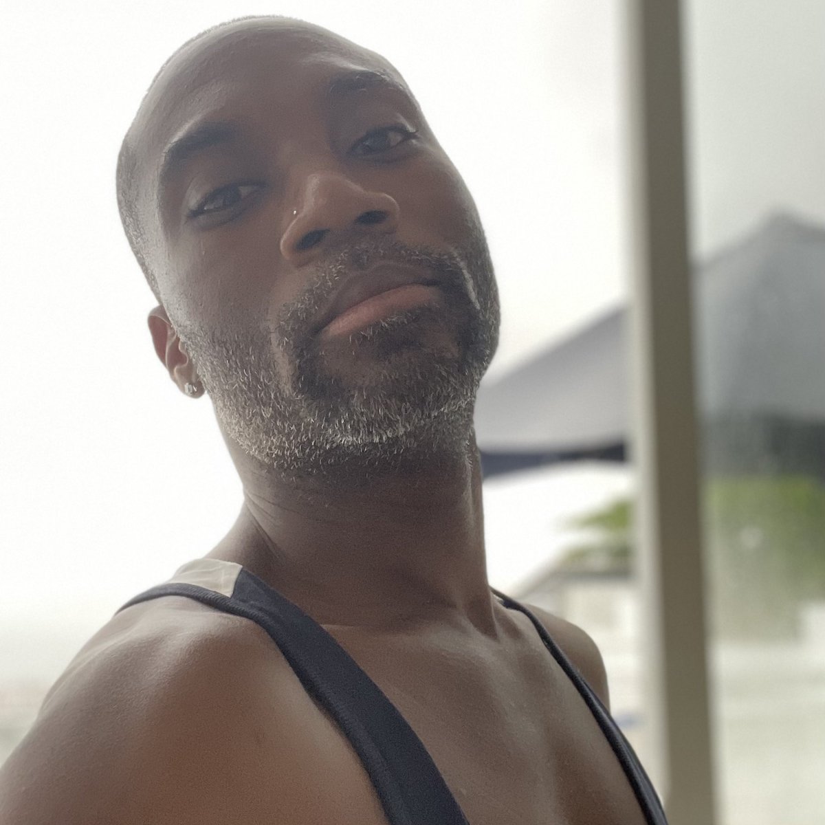 Followed by Beyoncé’s Troll Account ✊🏾 tweet media