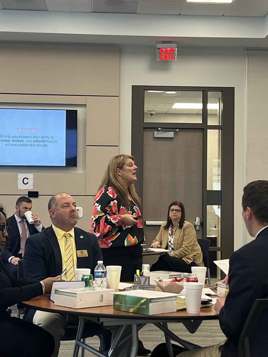 Dr. Lisa Peele tweet media