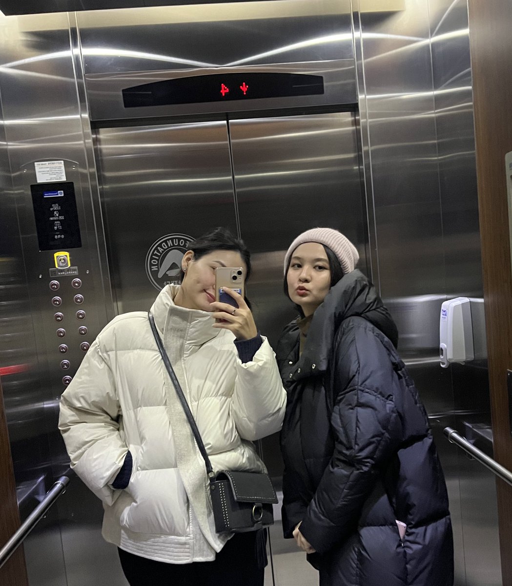 rowlow00's tweet photo. 1 день жизни в Южной Корее 
Месяц жизни в Южной Корее https://t.co/5PCQMbVrzh
