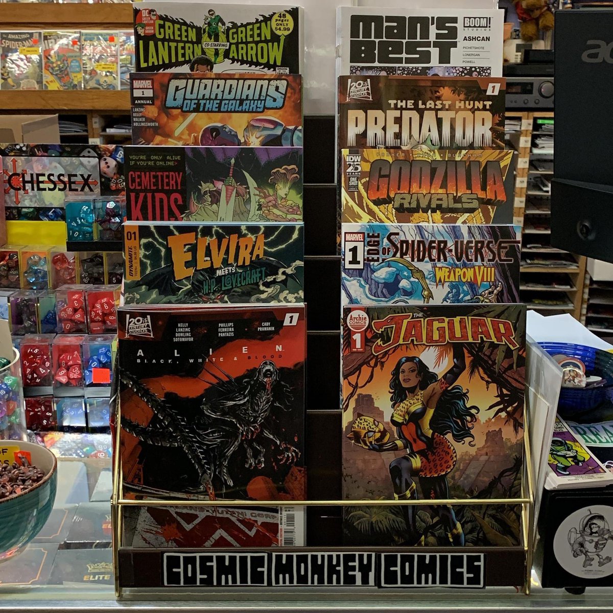 Here’s what is featured this week! #alienblackwhiteandblood #thejaguar #elvirameetshplovecraft #edgeofspiderverseweaponviii #cemetarykidsdontdie #godzillarivalsmothravsmoguera #guardiansofthegalaxyannual1 #predatorlasthunt #greenlanterngreenarrow87facsimileedition #mansbestashcan