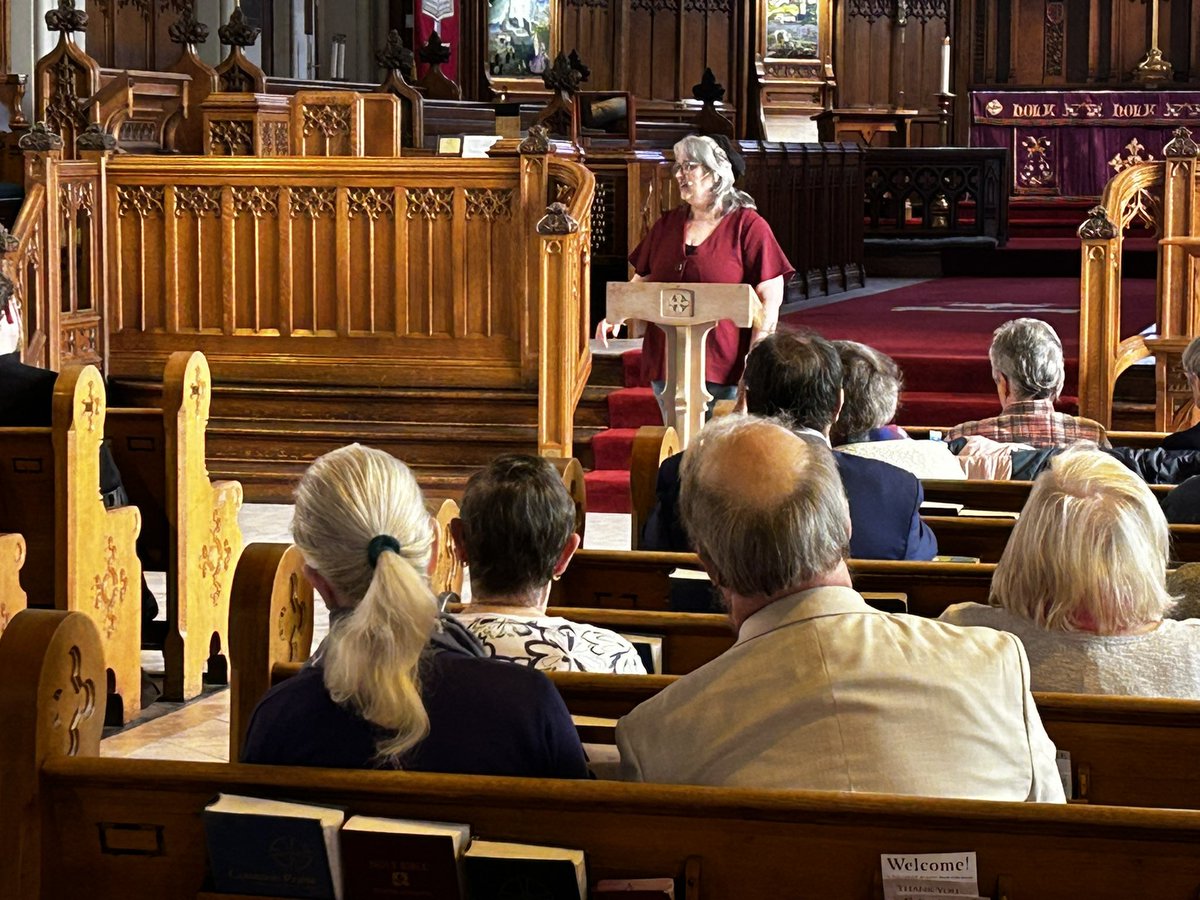 itsjustkevy's tweet photo. Today’s #Lenten #MiddayPrayers at @StPaulsHuron was terrific. Thanks @RabbiDressler for joining us &amp; speaking about Fasting in Judaism. Many thanks to @go4dohil &amp; the Guru Nank Society for a delicious lunch. Join us next Wednesday when we welcome Dev Doobay from the Hindu Temple https://t.co/Hu8fwNWHYP