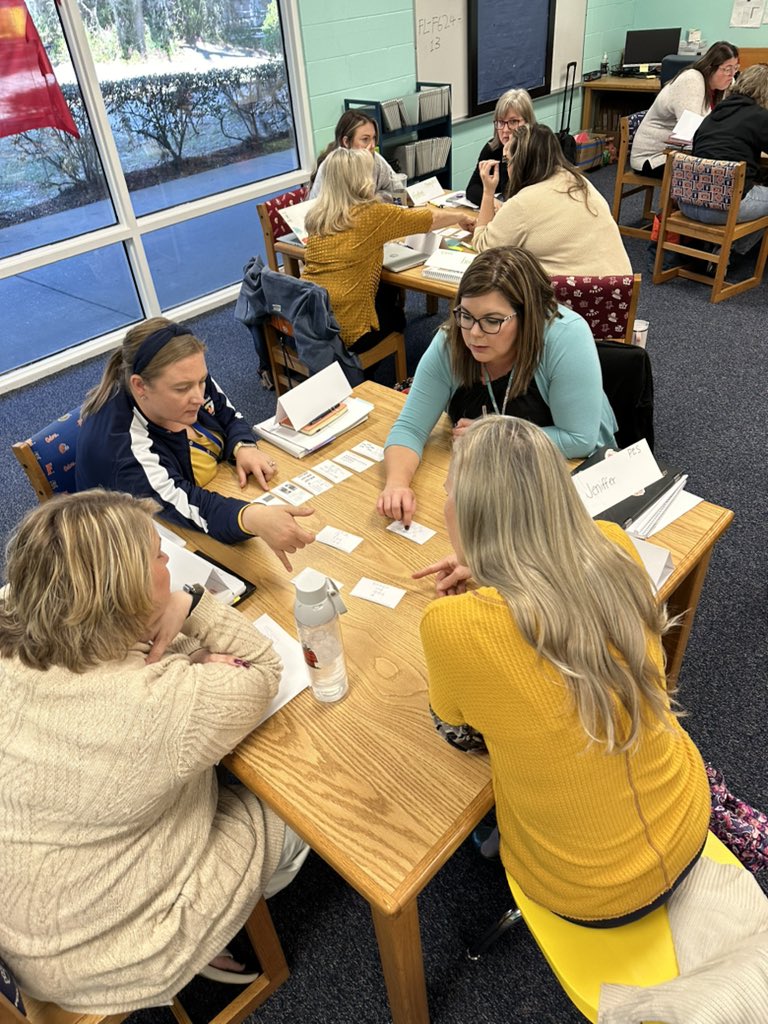 SarahKSvendsen's tweet image. Studying math is fun! Pasco’s 4th grade teachers digging into the learning of Module 5 #PascoMath @eureka_math @leadlearnpasco