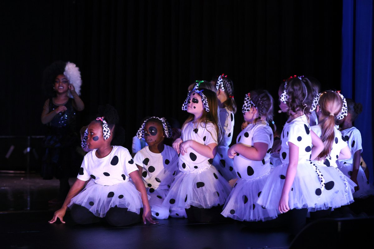 CabCoSchools's tweet photo. The Royal Oaks School of the Arts rendition of "101 Dalmatians" was absolutely PAWsome this past weekend! 🐾🎭
From the adorable puppy antics to thrilling adventures, our talented students brought this beloved tale to life on stage for an incredible production. 🎶
#CabCoFineArts https://t.co/oMdPNROO0j