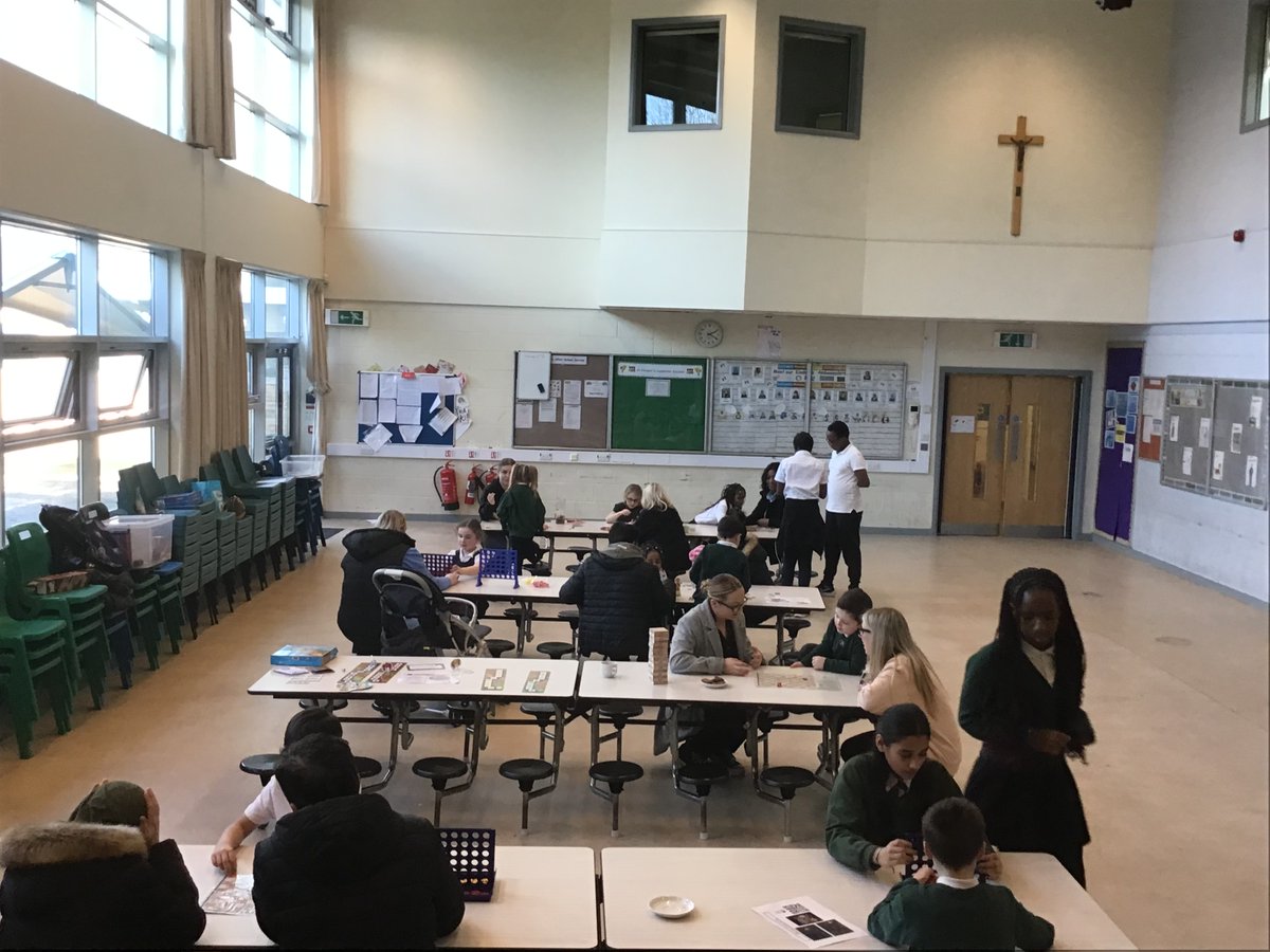 It was lovely to see many of our Primary 2 parents at the first of our Play Along Maths sessions of the term! The children loved having the chance to play and learn with you in school. 😊 Same time and place next week for those who couldnt make it! 🔢🎲