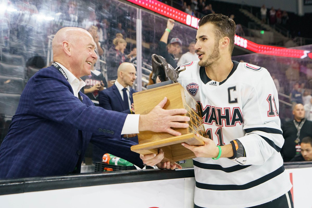 OmahaHKY's tweet image. Where do we start..

-First head coach in program history
-Integral part of bringing our new home, Baxter Arena, to life
-2005 CCHA Coach of the Year
-Three-time finalist for CCHA and Spencer Penrose National Coach of the Year
-Holds program record for most wins in a season (24,…